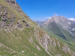 Strada militare Colle delle Finestre- Colle della Vecchia